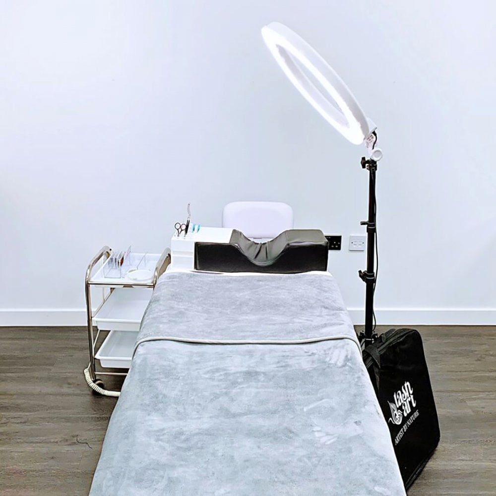 thumbnail image 2 of Portable Lash Light With Tripod Base Travel Eyelash Lamp Extensions 2 of 14